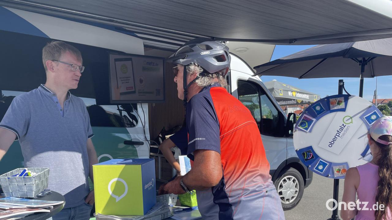 Austausch-und-Eis-Redaktion-on-Tour-h-lt-in-Vohenstrau-