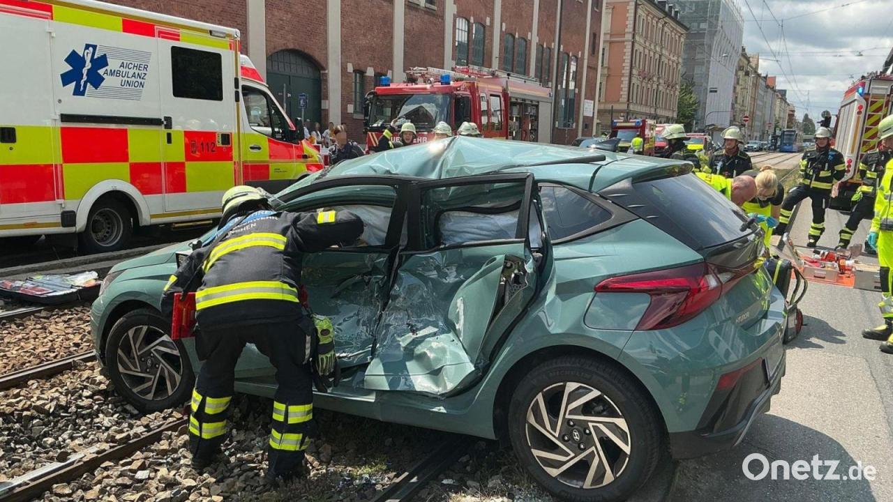 Mutter und Tochter bei Zusammenstoß mit Tram verletzt