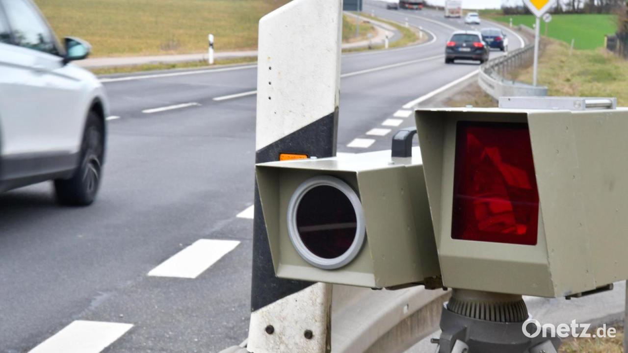 Fahranf-nger-mit-201-km-h-auf-B-20-gestoppt
