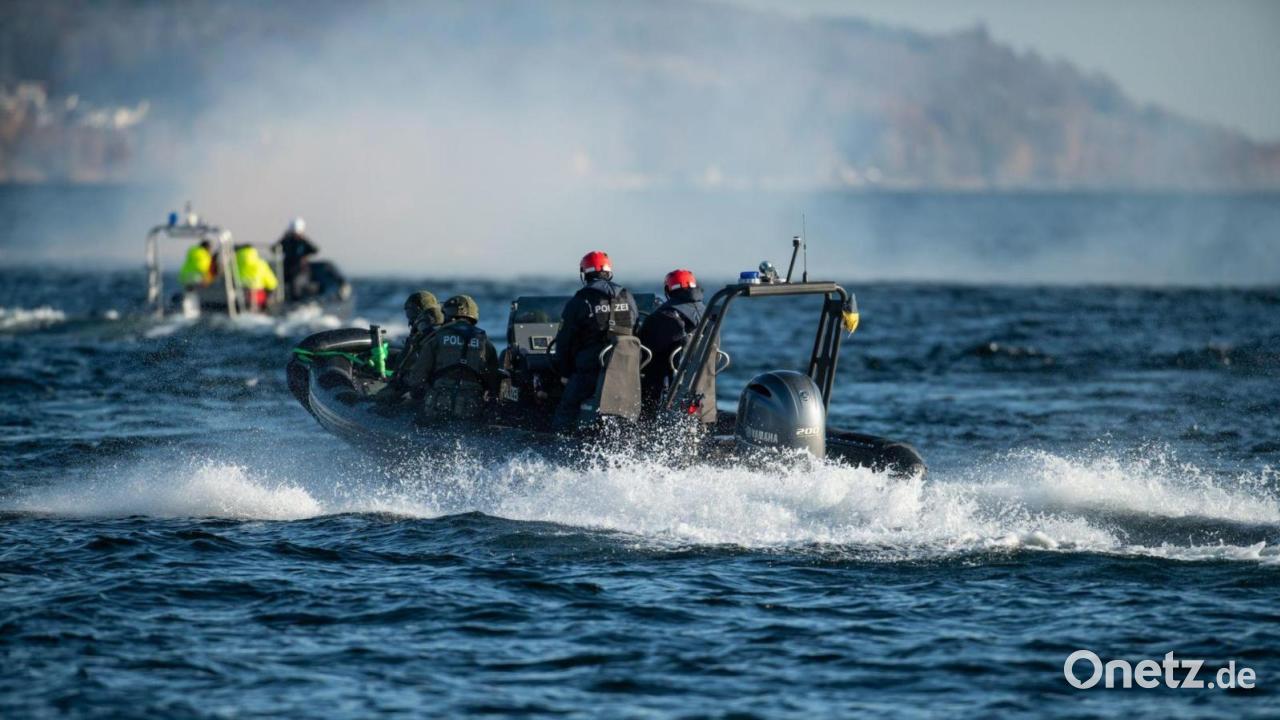 Hohe Wellen auf Bodensee - Frau fällt von Motorboot