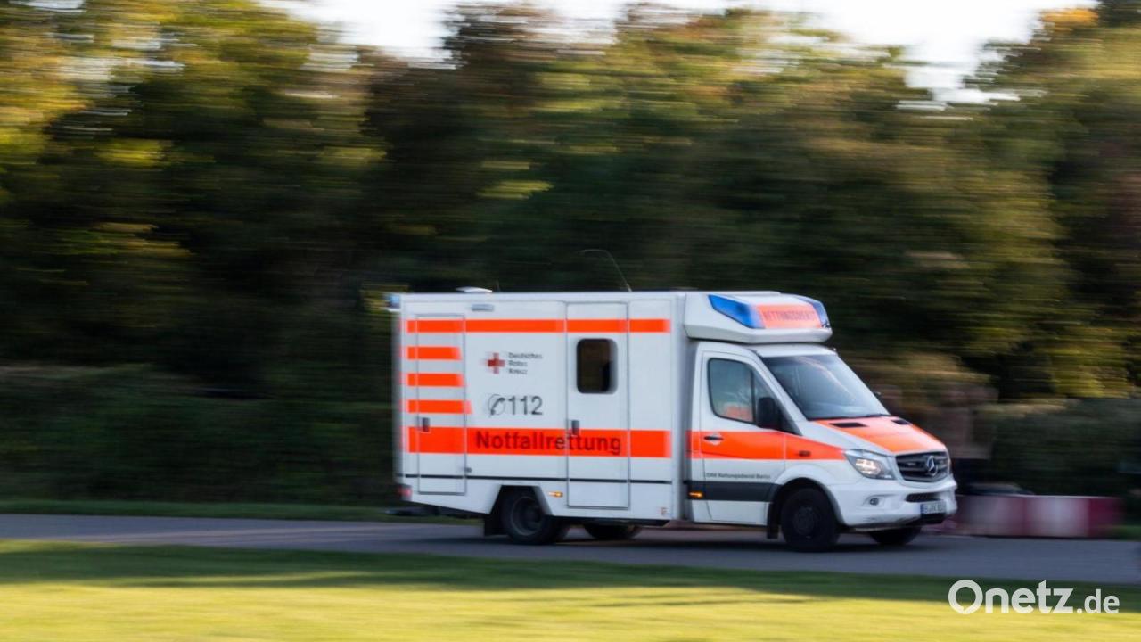Autofahrer stirbt bei Frontalzusammenstoß auf Bundesstraße