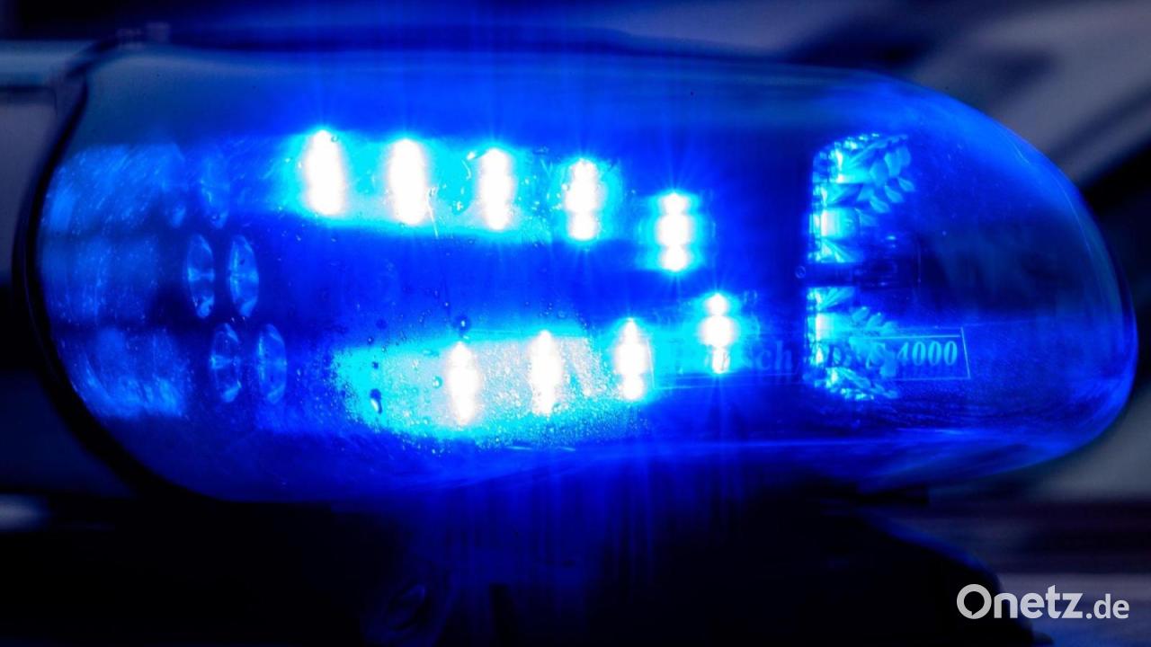 Mann schlägt Dreijährigem mit Faust ins Gesicht