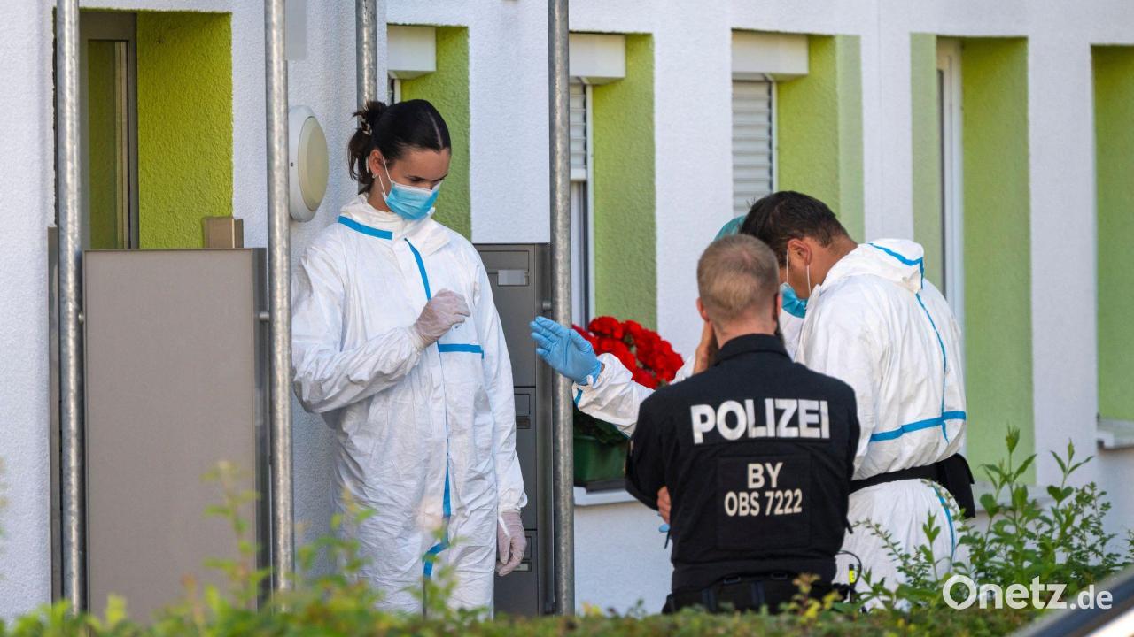 Zwei Tote in Mehrfamilienhaus - Verdächtiger ermittelt