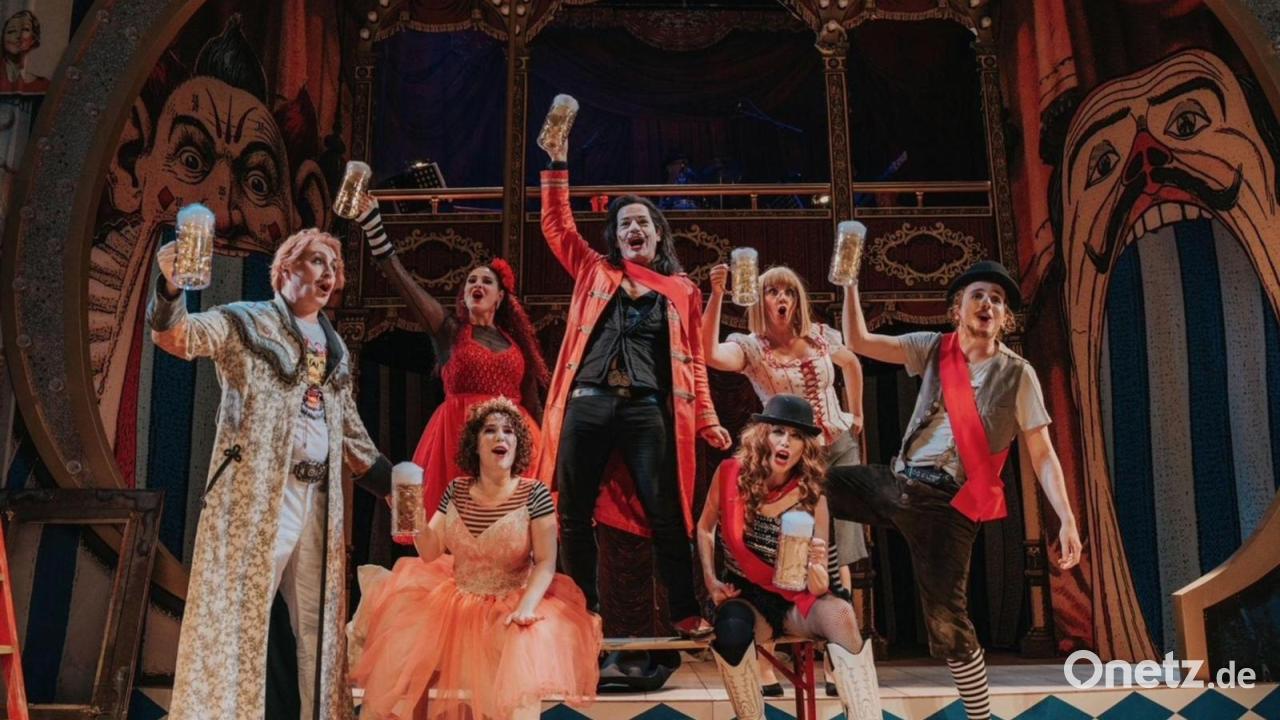„Cheers to cosiness“ – Oktoberfest-Musical in München