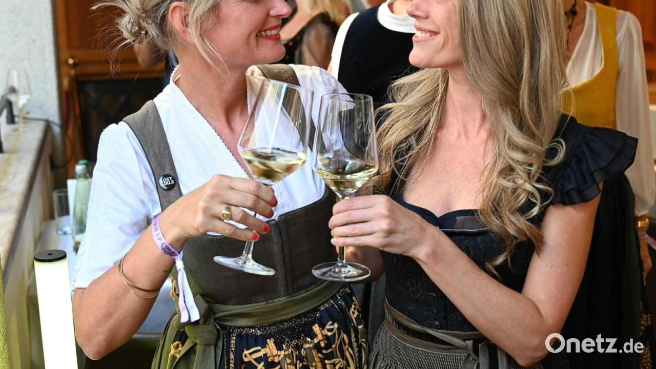 „Bier, Boobs, Brezn“ - Ein lesbisches Wiesn-Event