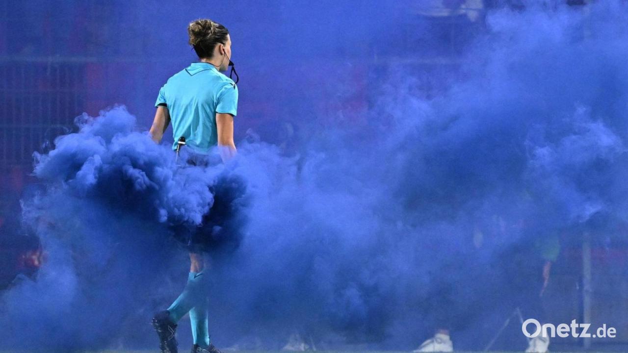 Rückschlag im blauen Rauch: Bayern-Frauen verpassen Sieg