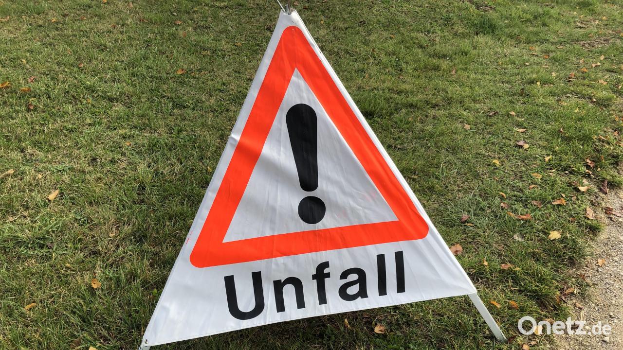 Motorradfahrer stürzt bei Hirschau schwer