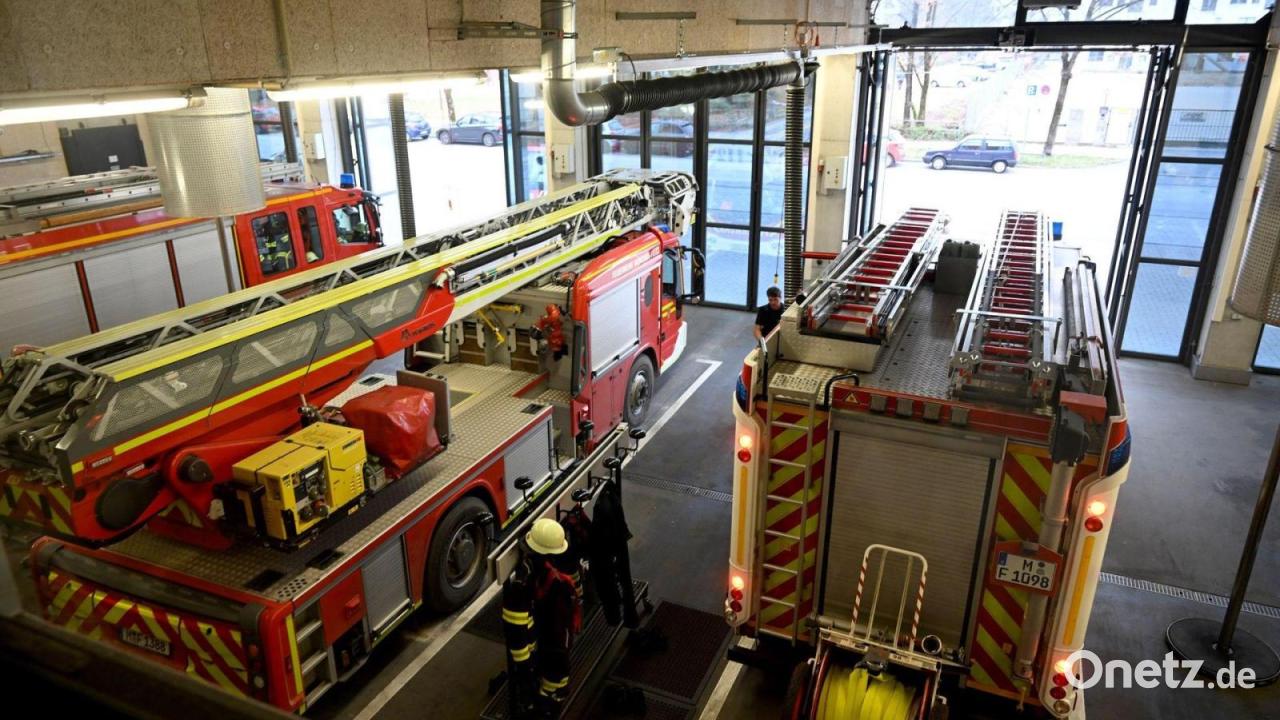 Etliche Autos brennen in Tiefgarage in München