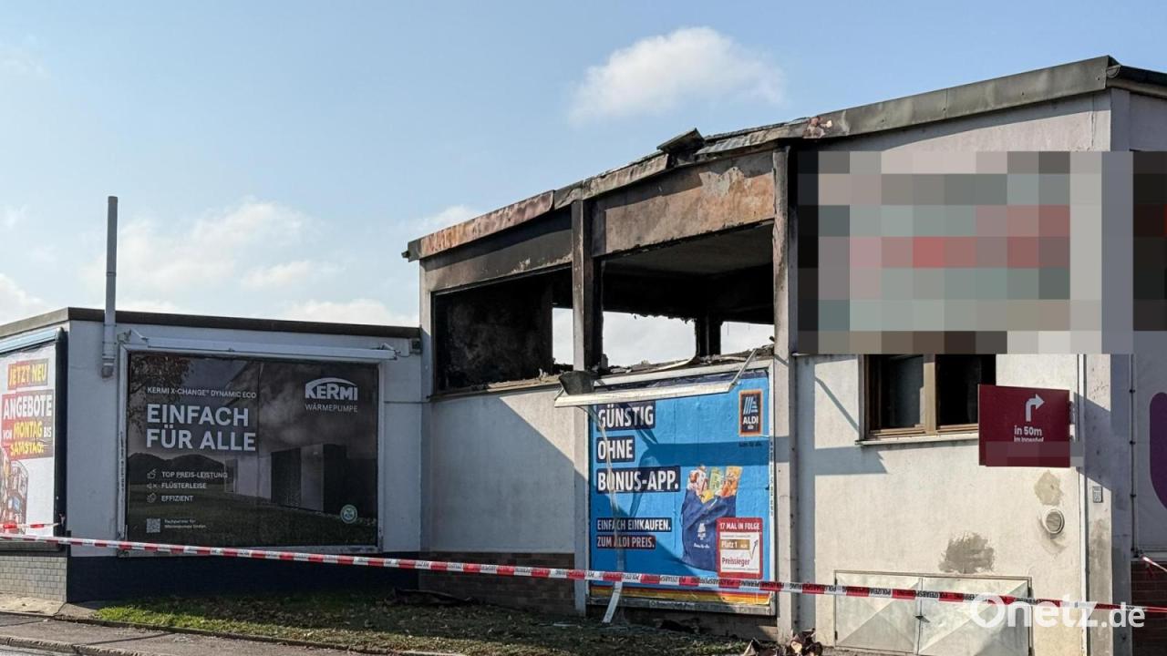 Building completely destroyed in fire at Amberg car dealership