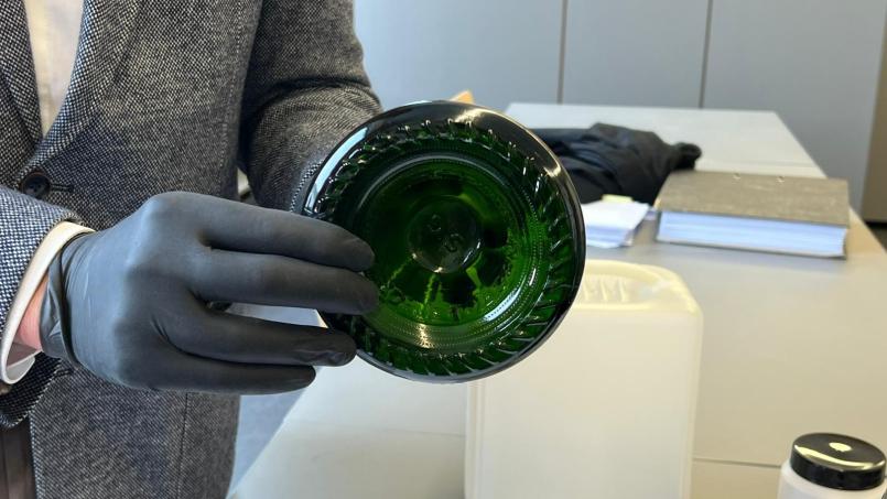 Bild: juh
Am Dienstag steht im Champagner-Prozess in Weiden die Flasche, die mit MDMA gefüllt war, im Mittelpunkt.