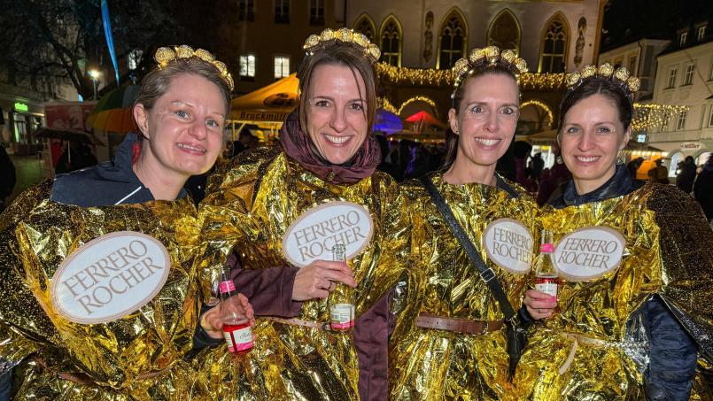 Bild: Petra Hartl
Zum Anbeißen - Ferrero Rocher bei der Hexennacht in Amberg am Marktplatz 2026.