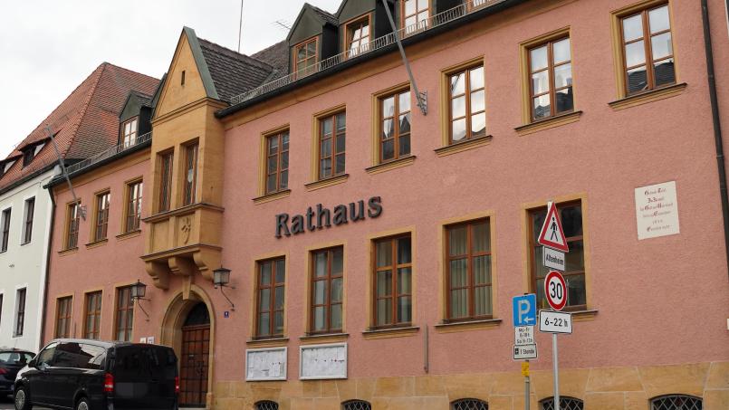 Bild: jma
Im Rathaus fand die April-Sitzung des Stadtrates statt. Es war die letzte Sitzung unter der Leitung von Bürgermeister Bernhard Stangl.