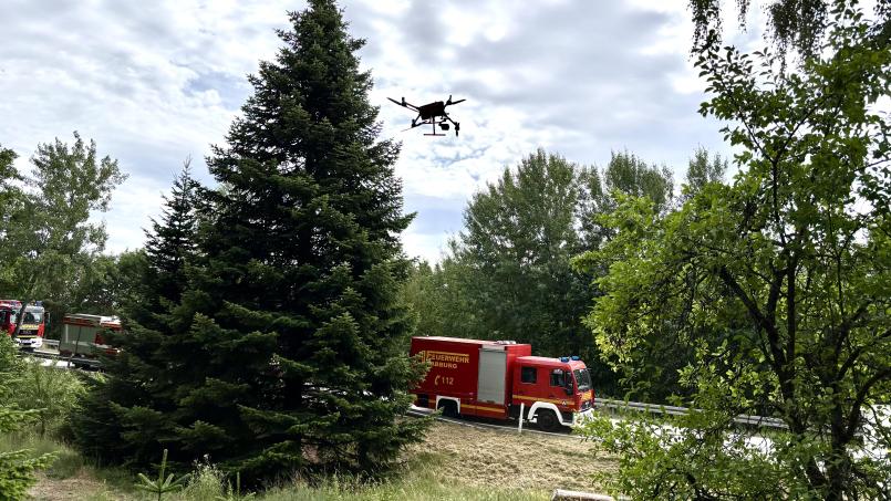 Bild: sbö
Die Drohne des Landkreises kam bei dem Waldbrand in Windpaißing zum Einsatz.