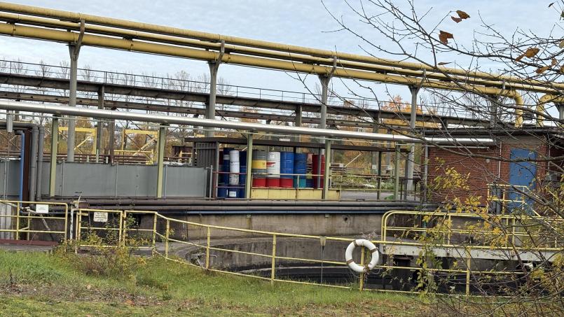 Archivbild: ge
Die Kläranlage des Rohrwerks muss weiter laufen. Um die Kosten für den Betrieb gibt es gerade neuen Ärger.