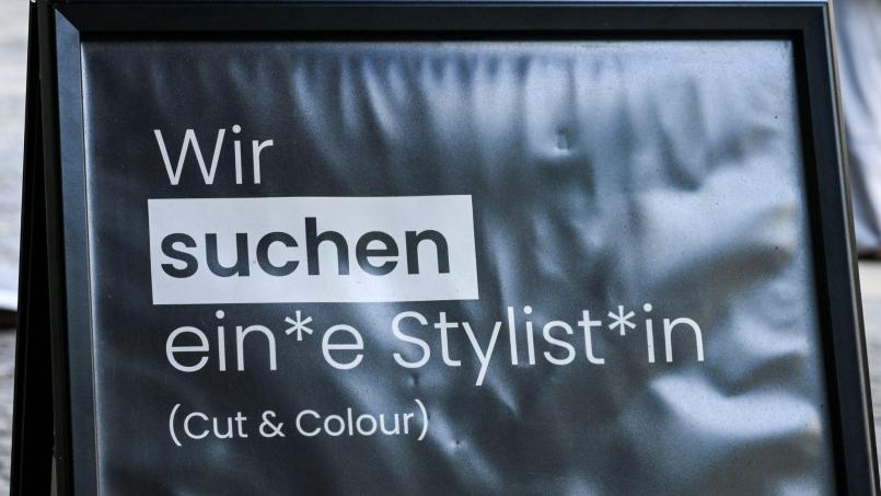 Bild: Jens Kalaene/dpa
Ein(e)s mit Stern: Bei Oberpfälzer Unternehmen gibt es solche Konstruktionen eher selten.