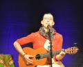 Martina Schwarzmann setzte ein Glanzlicht im Festzelt.	Bild: swt