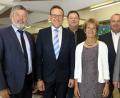 An der Mittelschule Schmidgaden geht eine Ära zu Ende. Das Bild zeigt von links: Georg Kick, Edgar Hanner, Christian Ziegler, Maria-Anna Schimmer, Josef Deichl und Josef Zaremba. 	Bild: Hirsch