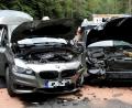 Bild: gf
Die beiden Fahrzeuge sind nur noch Schrott. Schaden: rund 20 000 Euro.