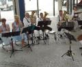 Beim Kurkonzert in der Aula der Schule spielte die Blaskapelle Stadlern auf. 	Bild: mmj