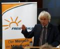 Landrat Wolfgang Lippert gab Informationen und Neuigkeiten aus dem Landkreis.