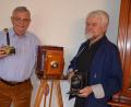 Martin Kohl (rechts) und Fritz Fürk vom Kulturkreis haben die Ausstellung auf die Beine gestellt.

		Bilder: Rosalinde Fürk (2)