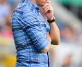 Hoffenheims Trainer Julian Nagelsmann steht nachdenklich am Spielfeldrand. Nach zwei Niederlagen muss 1899 Hoffenheim heute gegen Basaksehir unbedingt gewinnen, sonst droht das

vorzeitige Aus in der Europa-League.

	Bild: U. Anspach/dpa