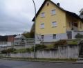 Am Dorf werden Immobilien aller Komfort- und Preisklassen angeboten.