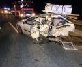Das Heck des Ford Focus ist völlig deformiert. 	Bild: dob