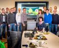 In dem für die Öffentlichkeit zur Verfügung stehenden digitalen Multifunktionsraum des "BayernLab" fand die Radsportgruppe des Wintersportvereins optimale Bedingungen für ihre Navigationsschulung vor.	 Bild: arr