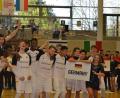 Die deutschen U-18-Basketballer jubeln nach dem Finalsieg über Australien. Bild: Tobias Stich