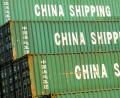 Die beiden größten Volkswirtschaften der Welt - USA und China - drohen sich gegenseitig mit Strafzöllen. Im Handelsstreit  ist das Defizit der USA im Handel mit China erneut gestiegen. 	Bild: Ole Spata/dpa