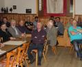 Bürgermeister Walter Schauer informierte auf der Bürgerversammlung in Thanstein über das aktuelle Geschehen in der Gemeinde.	Bild: mnt