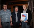 Werner Haschberger bekommt für 60-jähriges aktives Musizieren die Ehrennadel in Gold des Nordbayerischen Musikbunds. Es gratulieren Konrad Steiner, Bernhard Meiler (von links) sowie Bürgermeister Karl-Heinz Preißer.