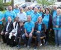 Bild: Dorfgemeinschaft Mühlbühl
Die Mitglieder der Dorfgemeinschaft Mühlbühl mit (Vorne) Bürgermeister Theo Bauer, Pater Joy Munduplackal, Louis Reithmeier, Vorsitzender Veit Bauer mit Maria Schindler. (Hinten von links) Heini Bauriedel, Helmut Berger, Thomas König, Wolfgang Sticht, Gertraud Kappl, Hans Schindler, Helmut Götzl, Christa Malzer, Brigitte Unterburger, Hans Schindler und Petra König.