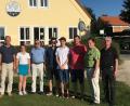 Clubmanager Richard Eisendraut (links) und Sibyllenbad-Chef Gerhard Geiger (rechts) gratulierten (von links) Andrea Kudlickova, Albert Saller, Johannes Koch, Pascal Schwirtz, Peter Reisnecker und Peter Ackermann. 	Bild: exb