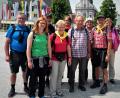 Auch für die Wallfahrer aus dem Raum Pressath ist die Diözesanfußwallfahrt "Zu unserer lieben Frau" stets ein ergreifendes und großartiges Erlebnis. Unser Bild zeigt die Gruppe am Kapellplatz in Altötting.  	Bild: mng