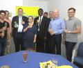 An der Einweihung des FDP-Wahlkreisbüros nahmen Rudi Sommer, Tarek Carls, Thomas Dischinger, MdB Ulrich Lechte, Dr. Claudia Kempf, Pfarrvikar Dr. Stephen Annan, Martin Waßink, Jens Rohn, Stefan Potschaski und Christoph Skutella (von links) teil. 	Bild: Hirsch