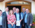 Die Gewählten des CSU-Ortsverbands Pfaffenhofen mit (von links) Martin Hollweck, Jürgen Rubenbauer, Stefan Braun, Elisabeth Polster, MdL Harald Schwartz, Josef Piehler, Willibald Hertwich und Andreas Otterbein. 	Bild: jp