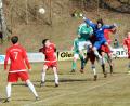 Bild: hho
Der Kreisliga-Süd-13. TSV Waldershof (im Bild Torwart Max Meichner bei einer Faustabwehr) trifft am Freitag im ersten Relegationsspiel auf den TSV Neualbenreuth (Zweiter der Kreisklasse Ost).