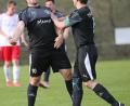 Bild: Eger, Armin [EG] (armin.eger@oberpfalzmedien.de)
21 Mal netzte Spielertrainer Christian Zechmann (links) für den TSV Stulln in der abgelaufenen Spielzeit ein. Auf diese Treffsicherheit setzt der TSV auch gegen die SpVgg SV Weiden II. Im Bild gratuliert ihm Kapitän Alexander Zuehlke.