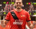 Bild: exb
Er kann's kaum fassen: Manuel Weiß ist Vizeweltmeister im Kegeln.