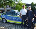 Bild: dob
Nun also in Blau. Erster Polizeihauptkommissar Martin Zehent, Verkehrserzieher Jakob Stahl und Polizeihauptmeister Alexander Lang (von links nach rechts) im neuen Outfit.