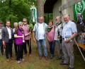 Bild: exb
Der Oberpfälzer Waldverein aus Weiherhammer empfängt die Weidener Wimpelwandergruppe.