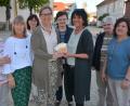 Bild: Rosner, Josef [JR]
Die Spendenübergabe mit (von links) Waltraud Schriewer, Rita Härtl, Margit Wild, Christine Heimburger, Rosalie Ginker, Alexandra Weiß, Karola Kamm und Patricia Stark.