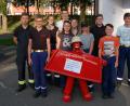 Bild: fla
Viel Spaß hatten die Jugendlichen bei der Schnupperübung der Waldthurner Feuerwehr. Den ersten "Einsatz" hatte auch "Flori" - der neue "Werbeträger" der Feuerwehr .