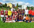 Bild: rfü
Insgesamt 17 Mannschaften waren bei den Pokalturnieren des SC Kirchenthumbach für den Fußballnachwuchs am Start. Unser BIld zeigt die drei erstplatzierten E-Jugend-Teams zusammen mit dem Organisationsteam.