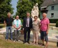 Bild: Gebhardt
Sie sind stolz auf das Ergebnis: Roland Greipel, Maria Schütz, Bürgermeister Michael Göth, Gunda Sigl und Erwin Schötz (AKV, von links).).