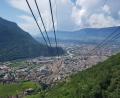 Bild: mde
Eine Seilbahnfahrt von der Bozner Talstation nach Oberbozen zur Rittner Bergstation bietet einen Blick über die Südtiroler Alpen und die Landeshauptstadt Bozen.
