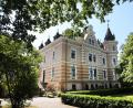 Bild: Götz
Die Fläche unmittelbar vor der Villa zum Garten hin wurde neu gestaltet.