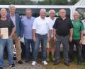 Bild: Kunz
Der FC Weiden-Ost nutzt die Halbzeitpause beim Spiel gegen Jahn Regensburg zur Ehrung langjähriger Mitglieder.